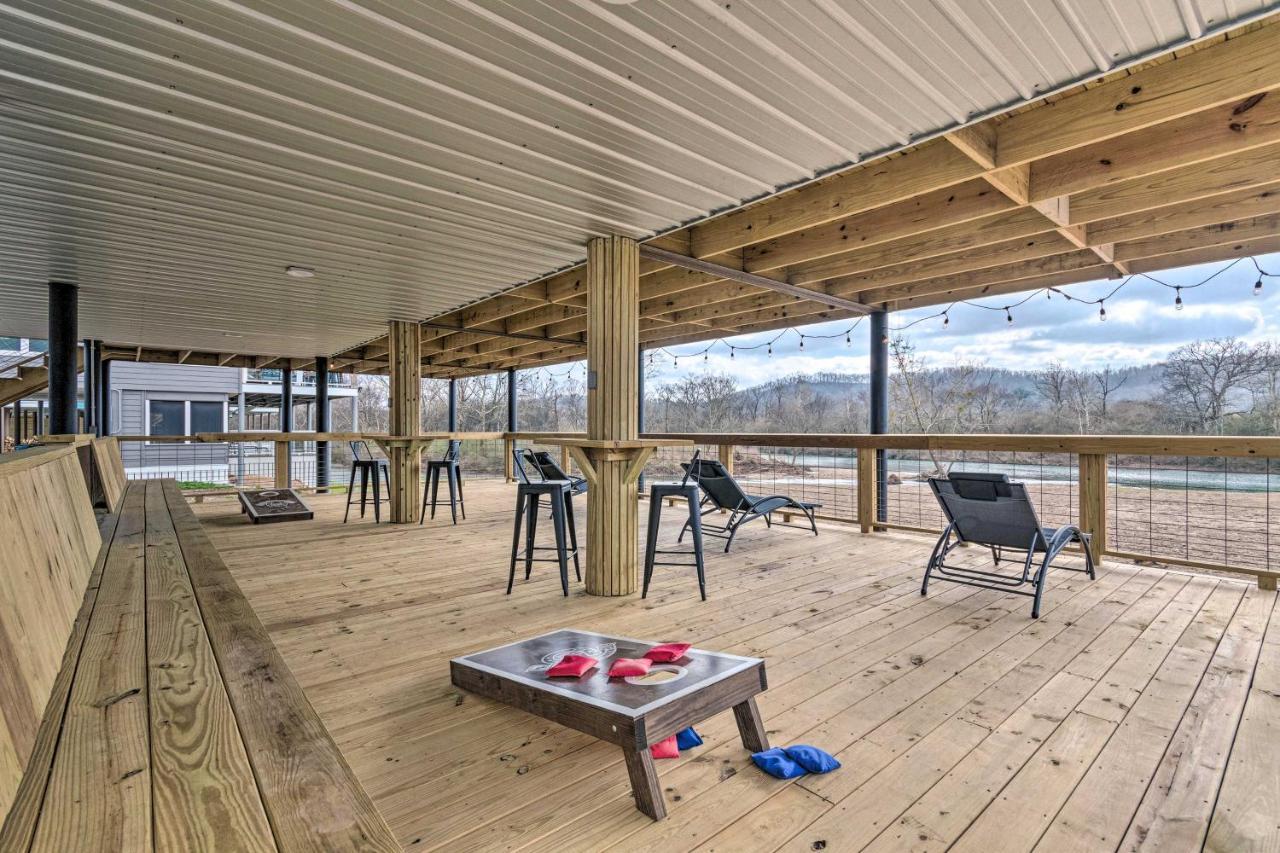 Upscale Riverfront Home With Beach And Fire Pit! Glenwood Екстериор снимка
